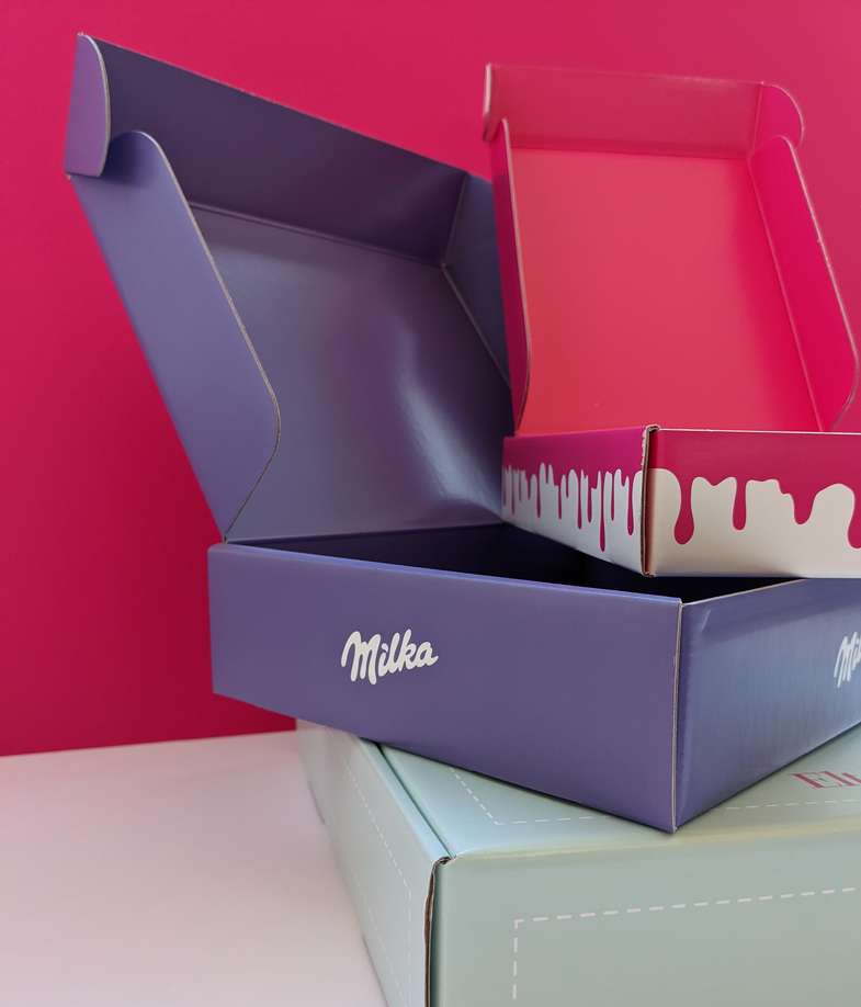 einige Fefco-0427 bedruckt